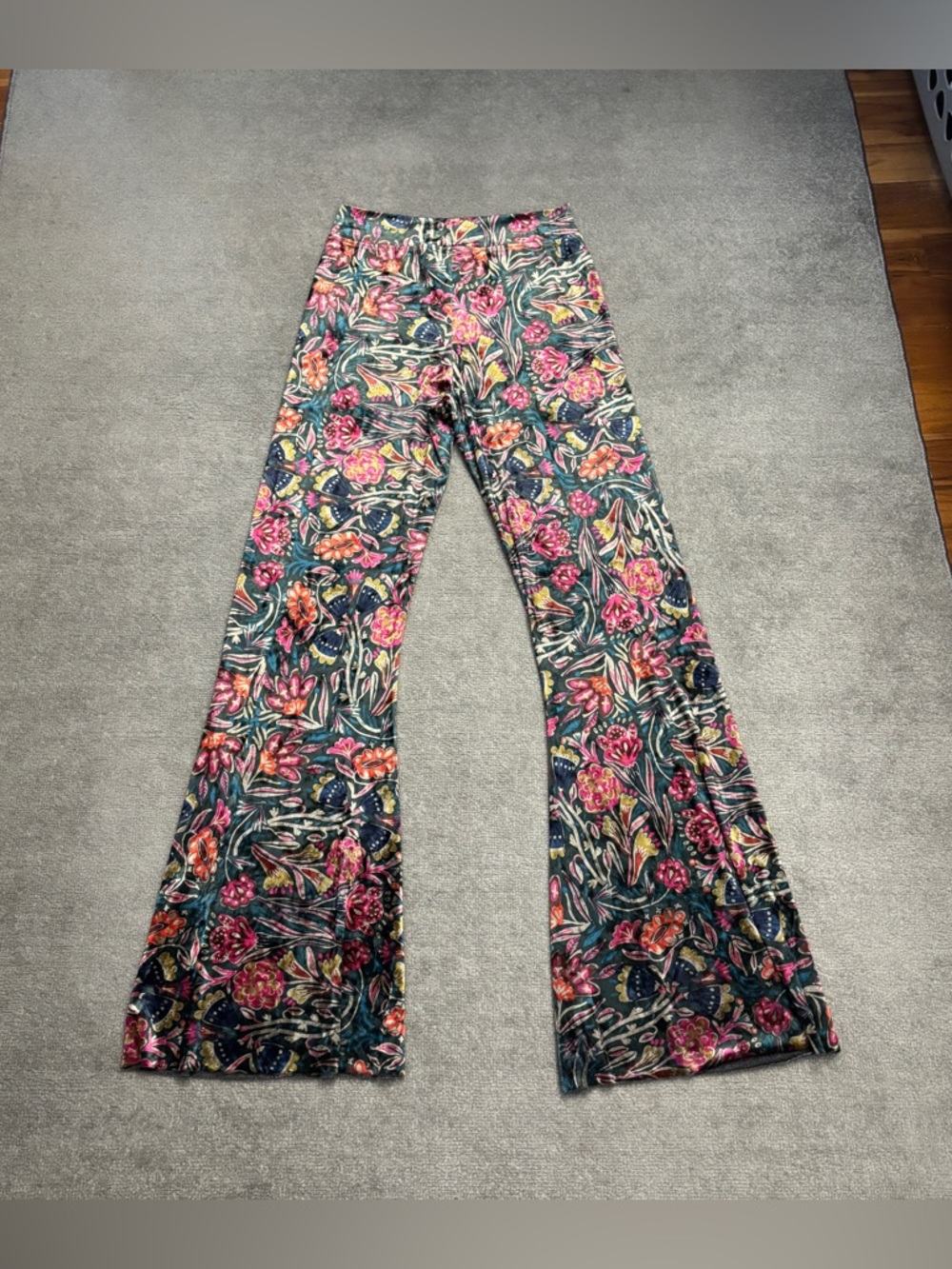 Natural Life Cali Floral Knit Flare Pants Festival Bohemian Boho NEW - Picture 3 of 8